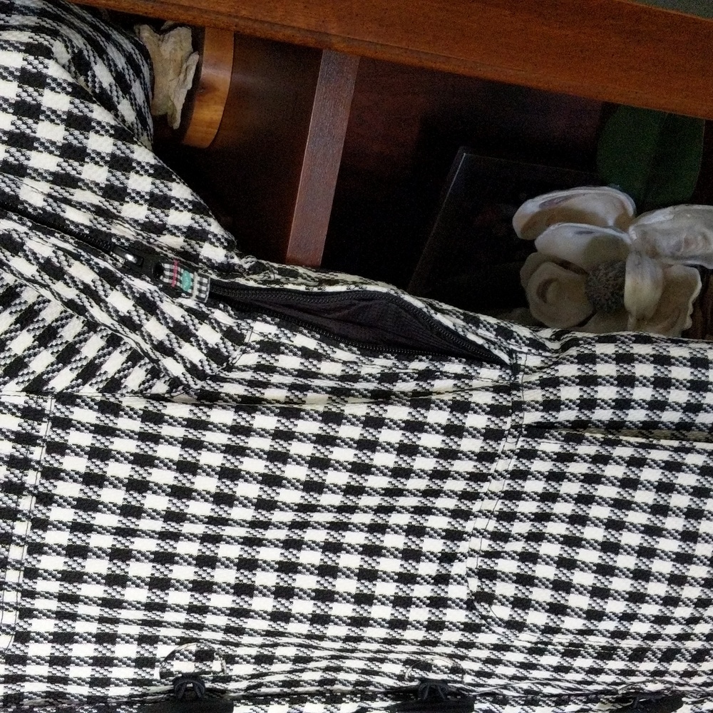 Roxy Limited Edition Jacket Size Small - image 5